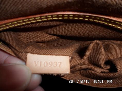 check louis vuitton serial number online|louis vuitton lookup.